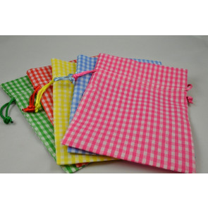 88167 - Set of 3 Small Or Medium Gingham Gift Bags with Draw Strings!